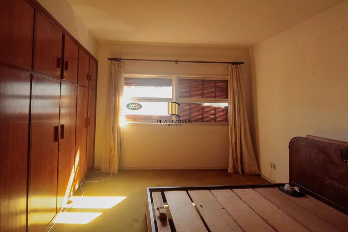 Vende-se apartamento com 4 quartos (1 suíte), 204 m² e 2 vagas - Rio Branco