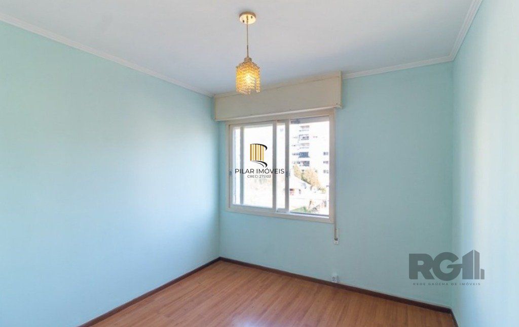 Vende-se ensolarado apartamento 3 quartos, 121m², áreas amplas. com sacada - Petrópolis