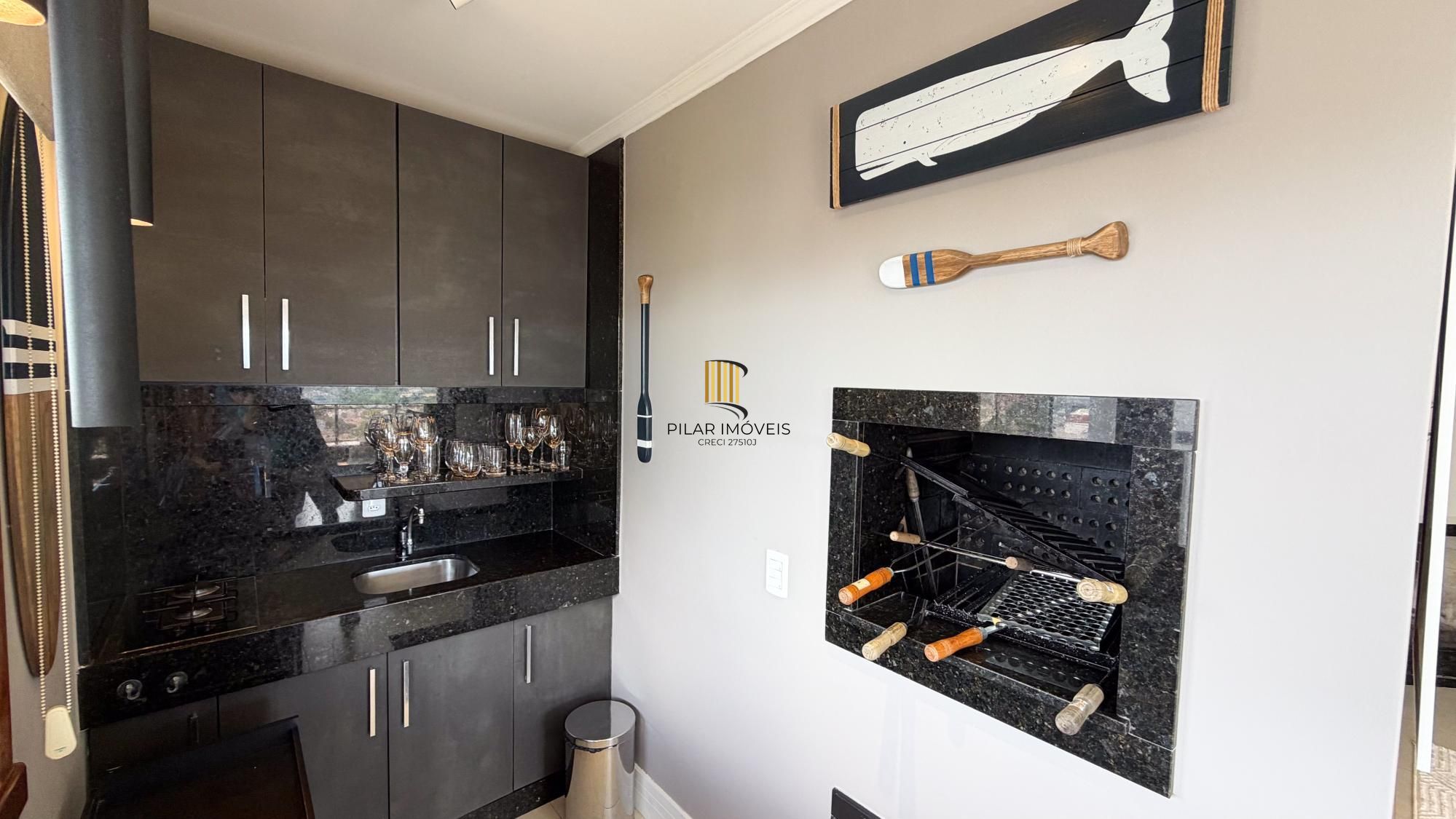 Vende-se linda cobertura com 3 quartos (1 suíte), 209m², 2 vagas e piscina – Três Figueiras