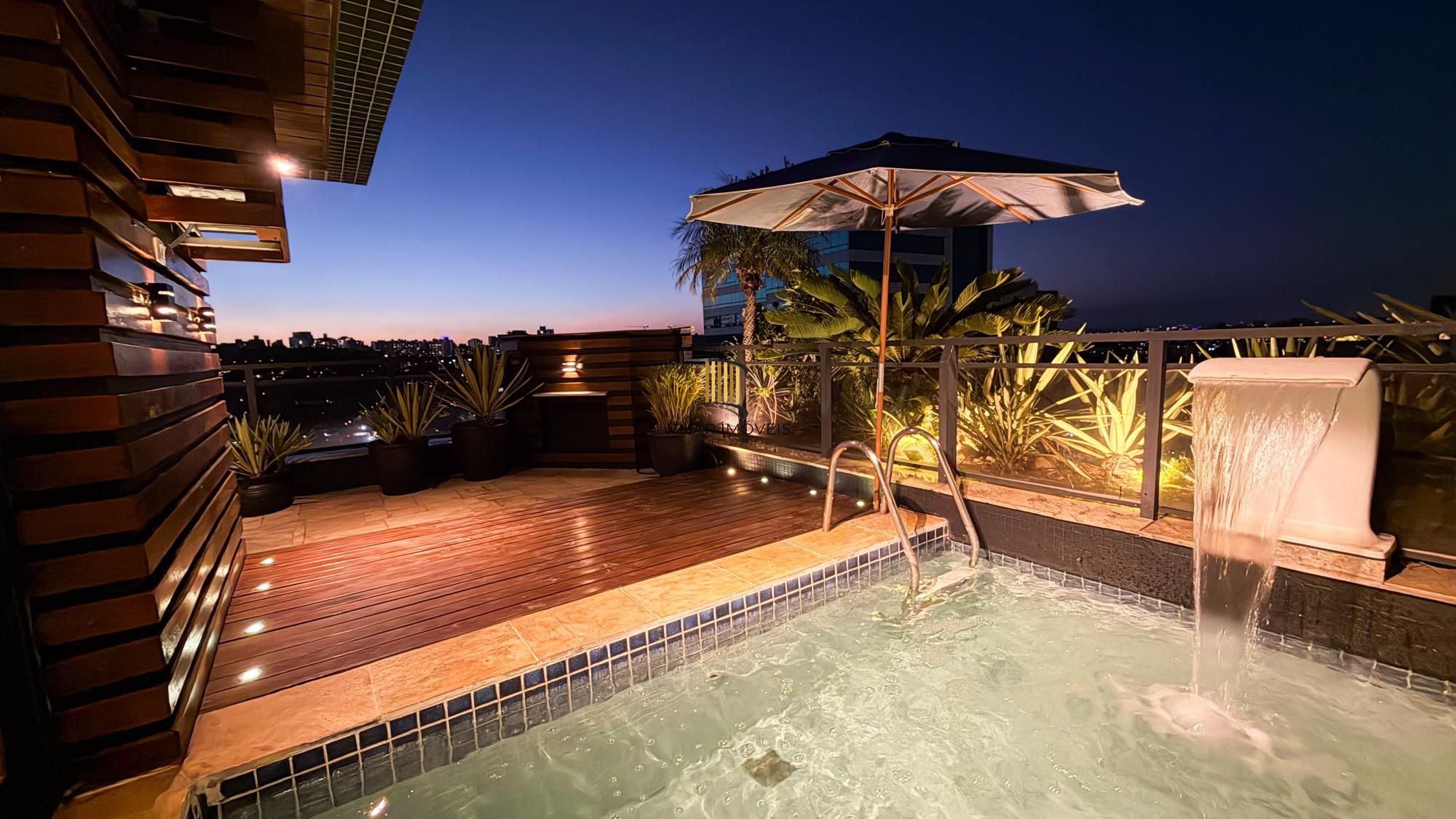 Vende-se linda cobertura com 3 quartos (1 suíte), 209m², 2 vagas e piscina – Três Figueiras