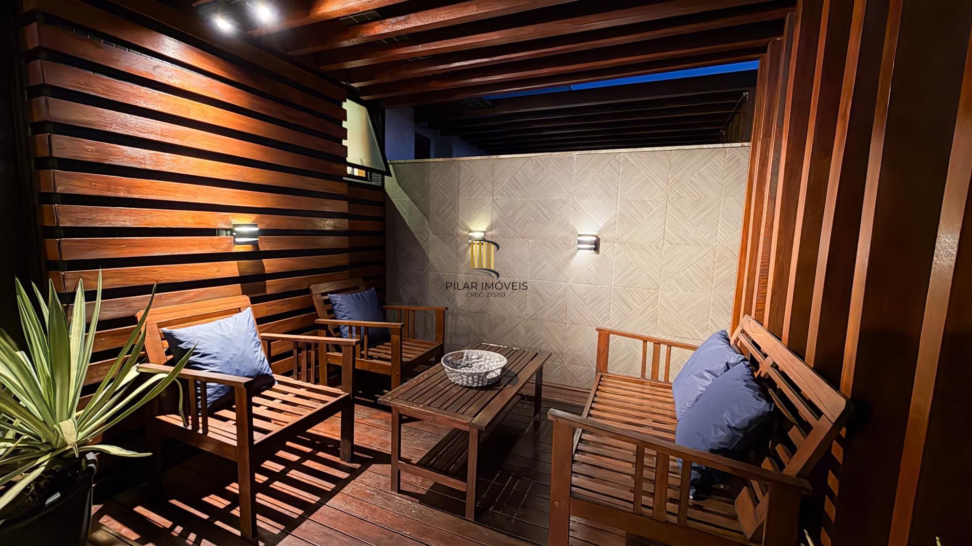 Vende-se linda cobertura com 3 quartos (1 suíte), 209m², 2 vagas e piscina – Três Figueiras