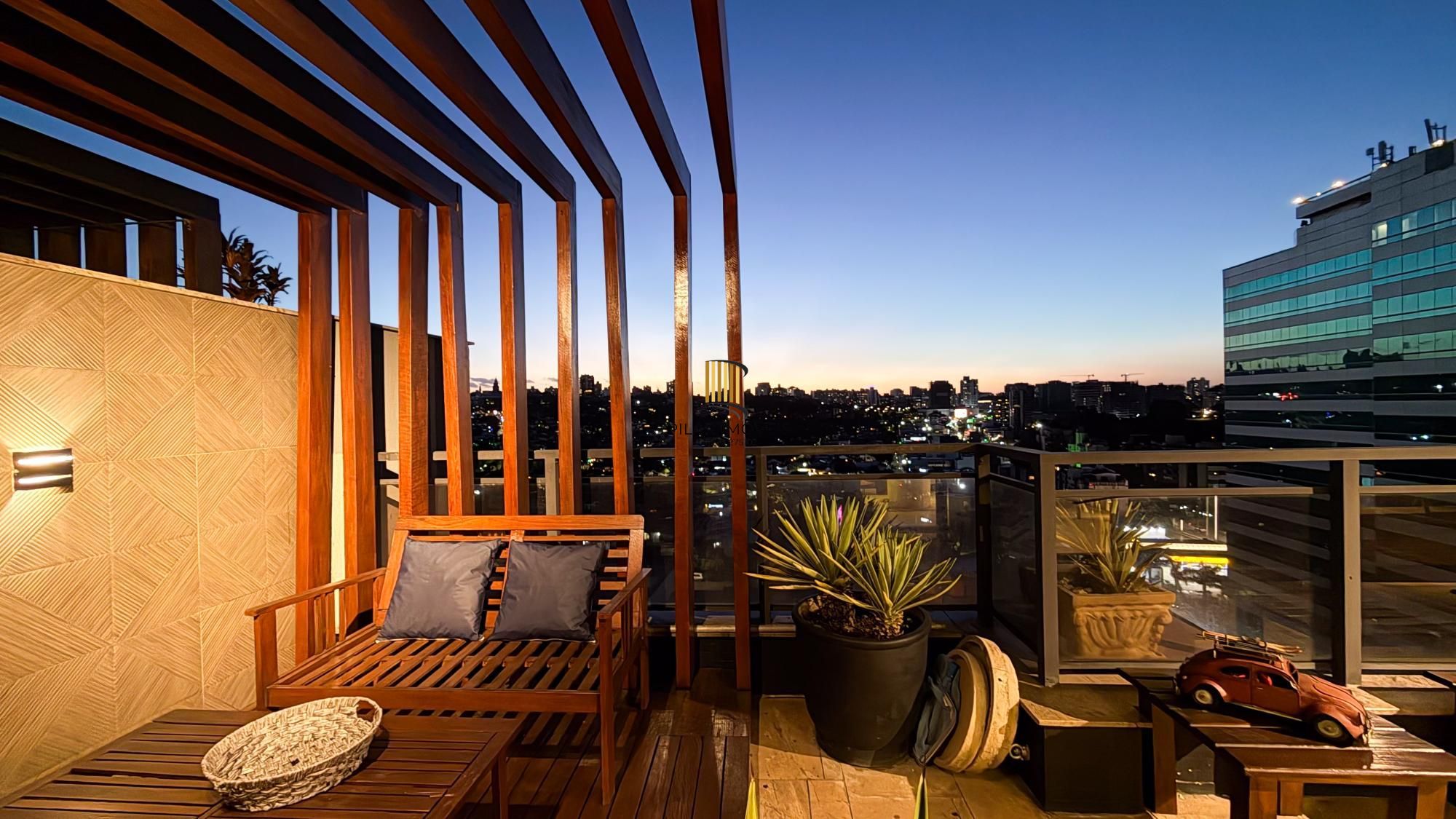 Vende-se linda cobertura com 3 quartos (1 suíte), 209m², 2 vagas e piscina – Três Figueiras