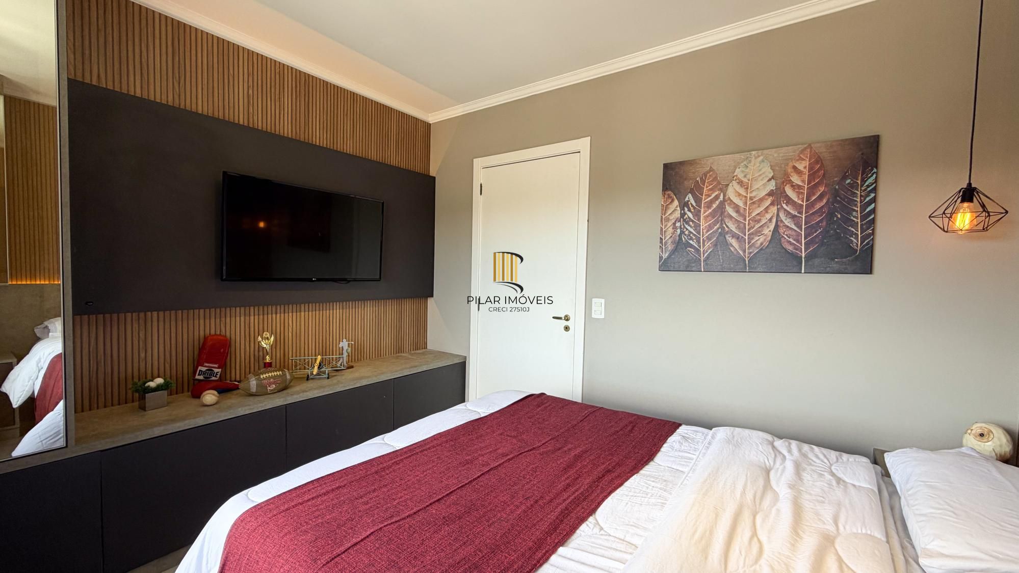 Vende-se linda cobertura com 3 quartos (1 suíte), 209m², 2 vagas e piscina – Três Figueiras