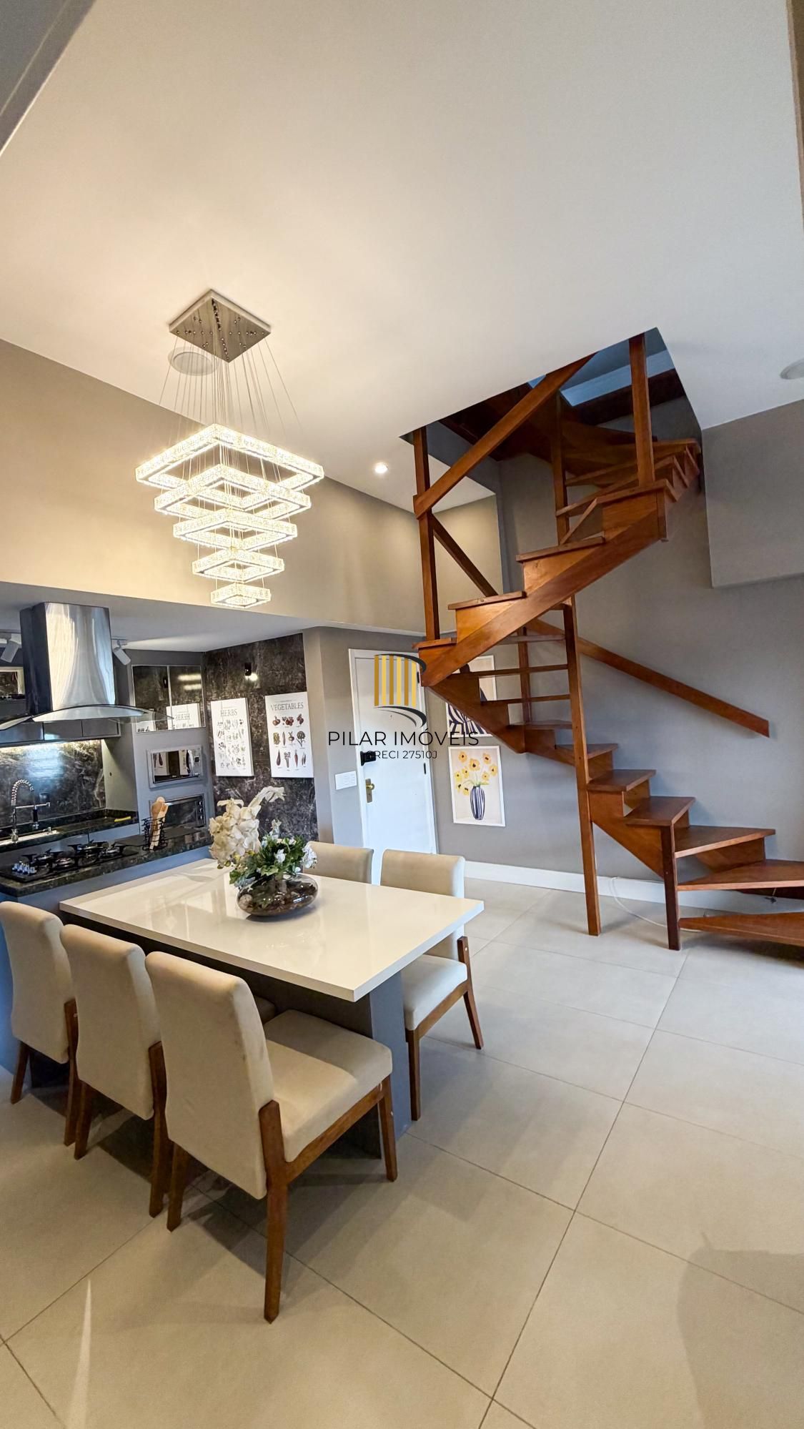 Vende-se linda cobertura com 3 quartos (1 suíte), 209m², 2 vagas e piscina – Três Figueiras