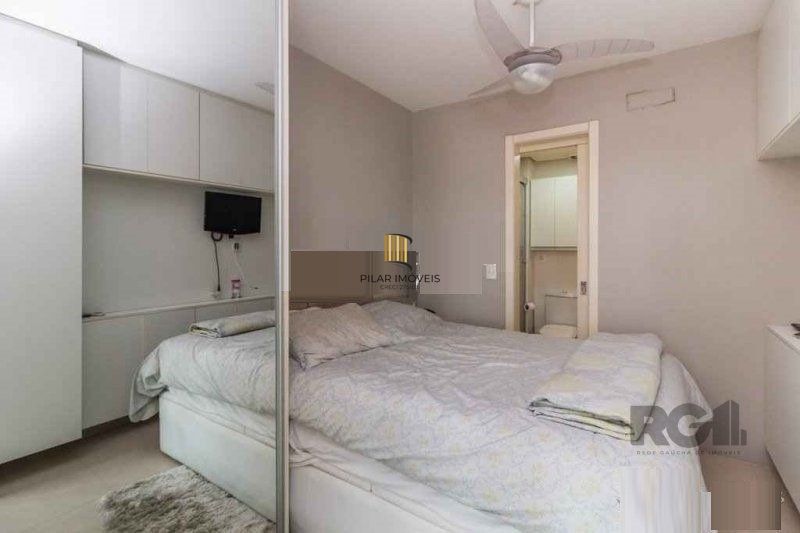 Apartamento para Venda - 38m², 1 dormitório, sendo 1 suites, 1 vaga - Menino Deus