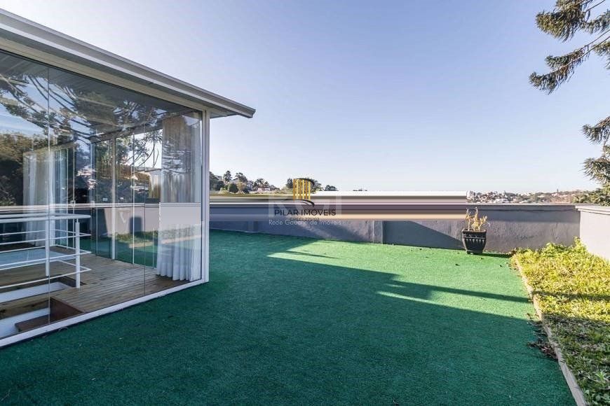 Cobertura para Venda - 186m², 3 dormitórios, 2 vagas - Três Figueiras