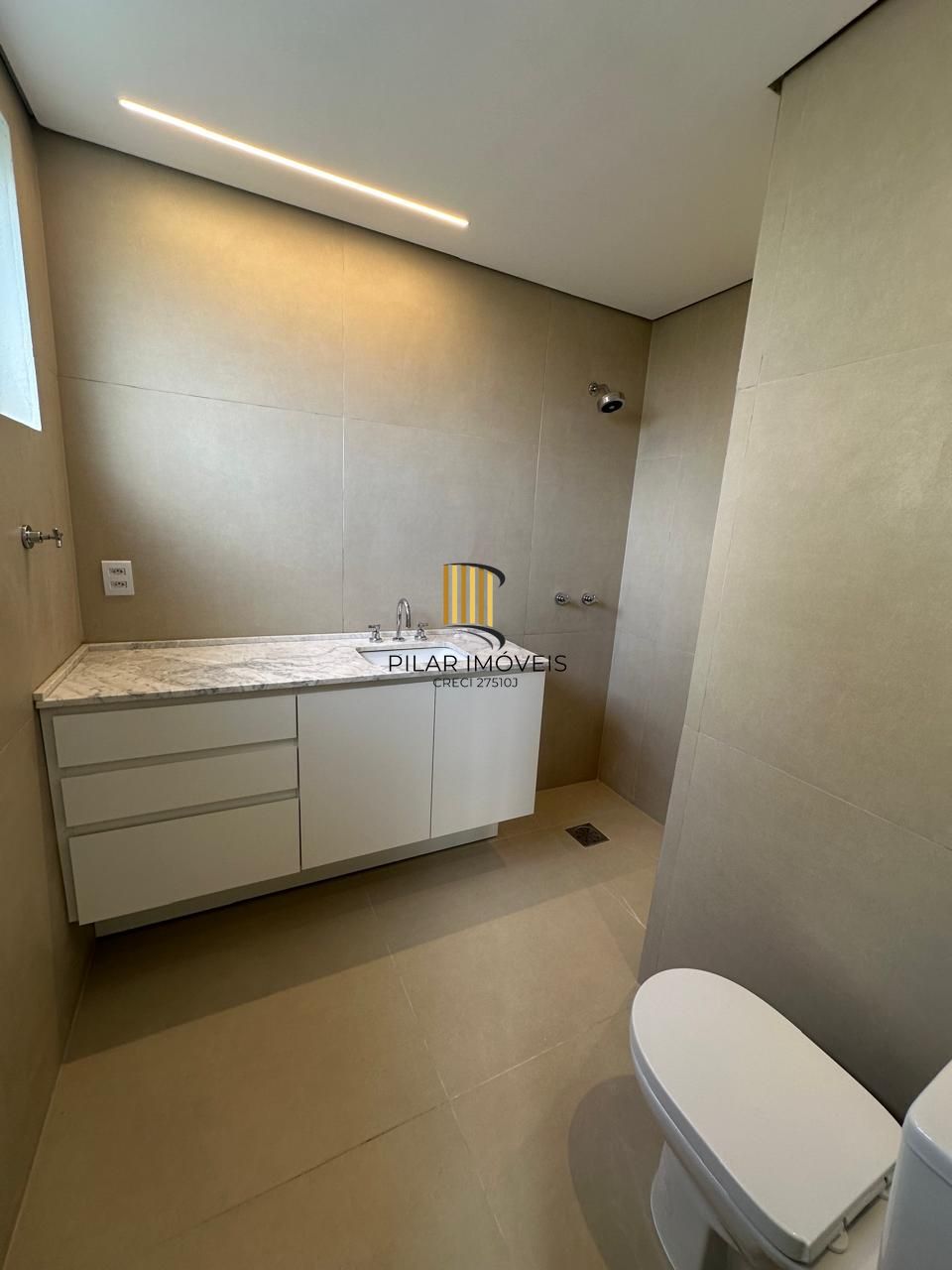 Vende-se apartamento com 3 quartos (2 suítes), 104,6m² e 1 vaga – Petrópolis