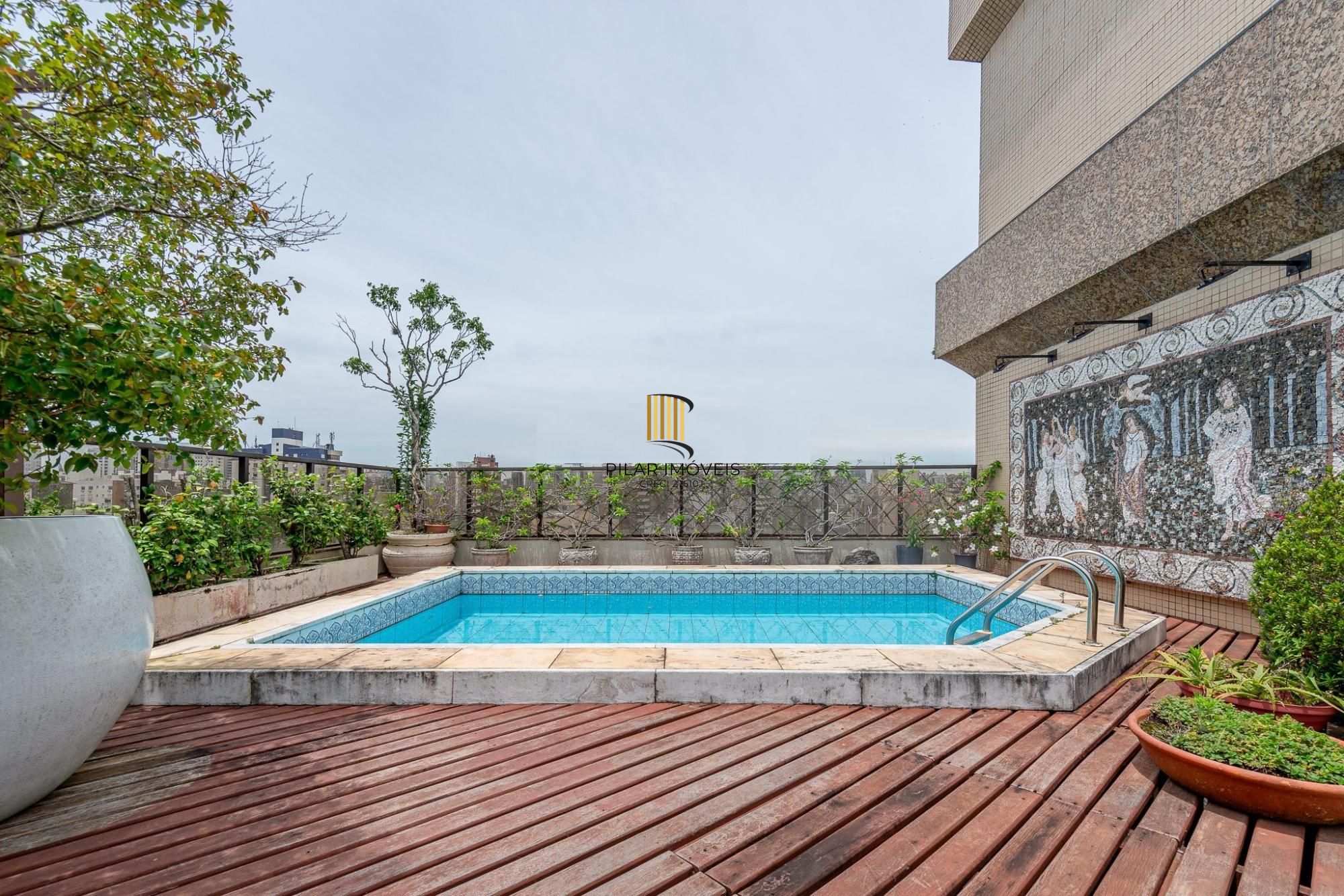 Vende-se luxuosa cobertura com 531.95m², 4 dormitórios no bairro Auxiliadora