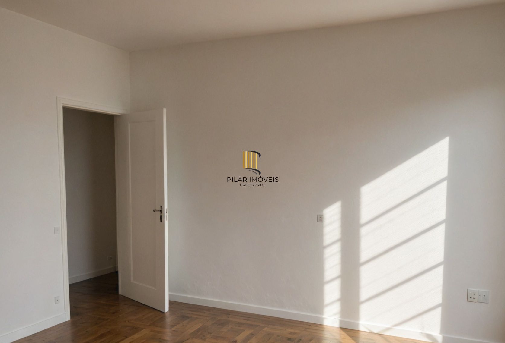 Vende-se apartamento com 2 quartos, 76m², sacada e 1 vaga - Auxiliadora