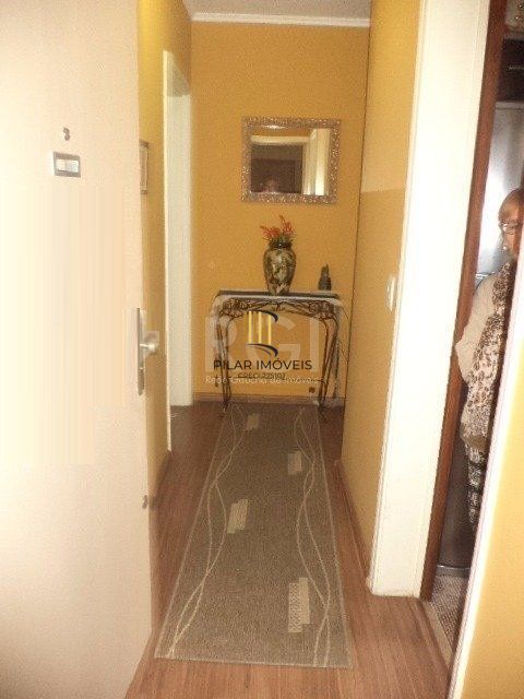 Vende-se apartamento com 2 quartos, 73m² – Centro Histórico