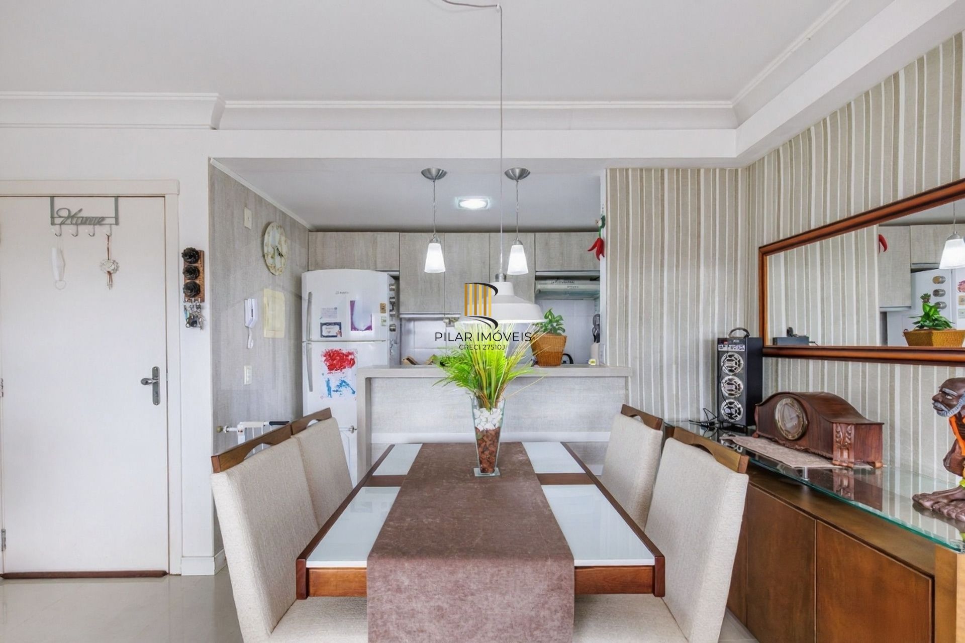 Vende-se apartamento com 2 quartos (1 suíte), 68m² e 1 vaga – Vila Ipiranga