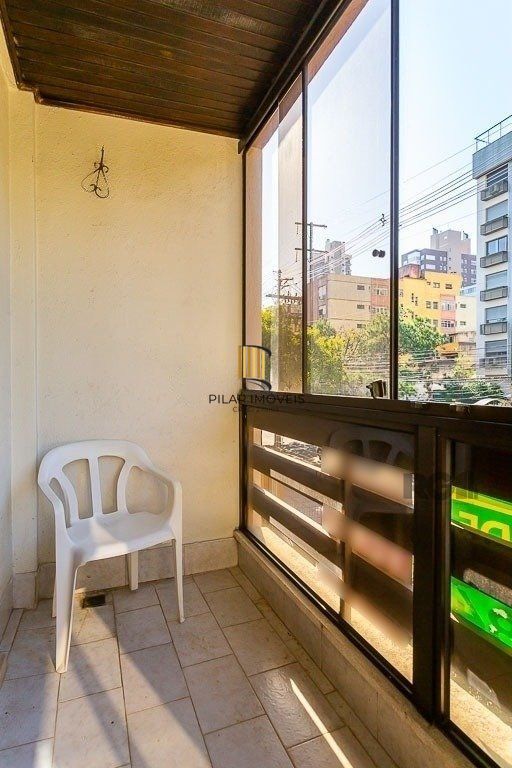 Apartamento 2 dormitórios, 84 m², 2 banheiros no Bairro Petrópolis em Porto Alegre