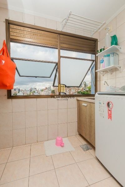 Vende-se cobertura com 3 quartos (1 suíte), piscina privativa, 202m² e 2 vagas - Mont Serrat