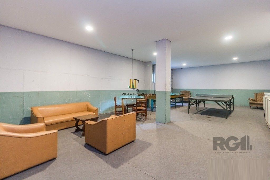 Vende-se amplo apartamento 3 quartos c/ suíte, 2 vagas, living com sacada e vista - 139m² - Auxiliadora