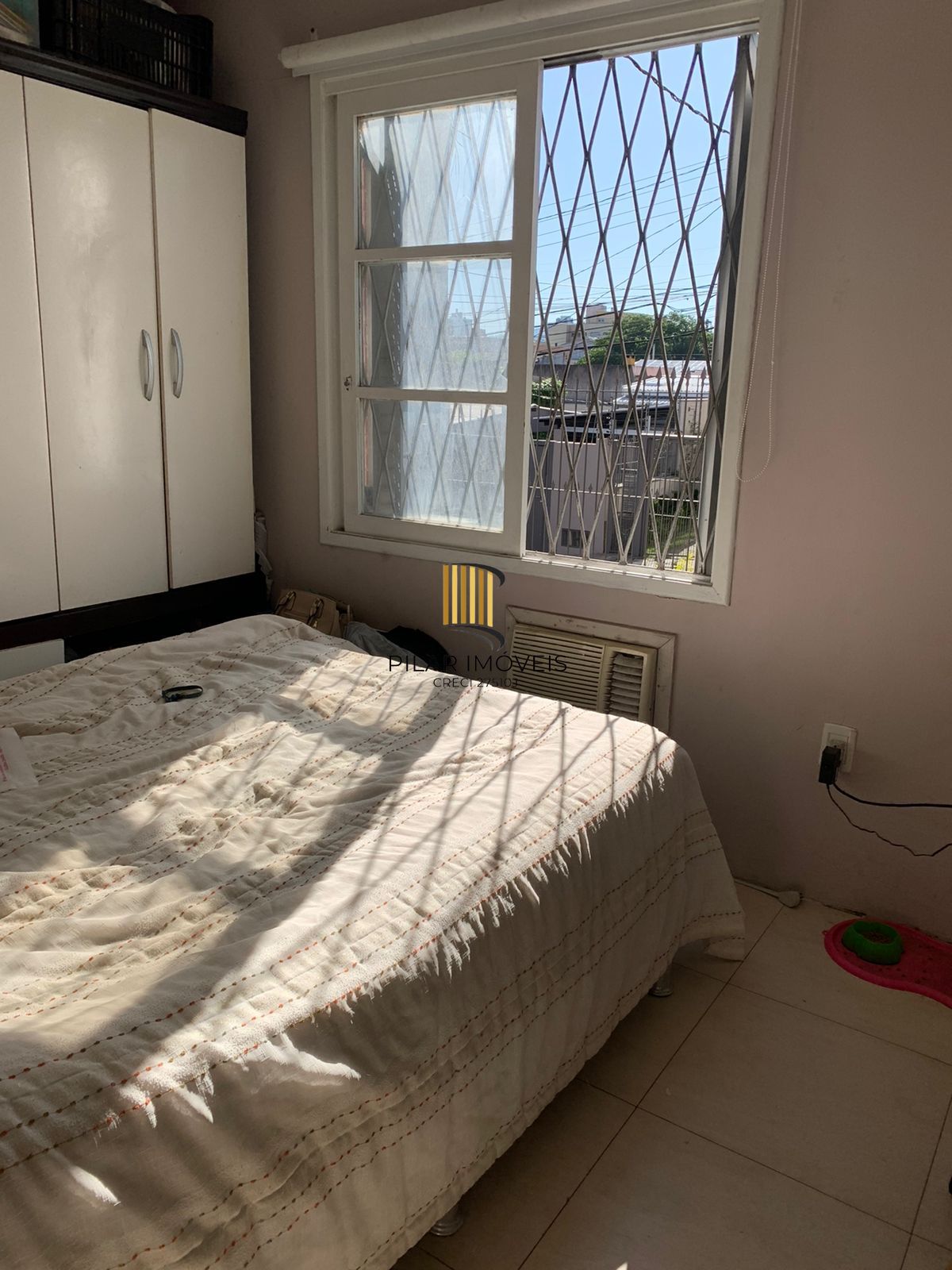 Vende-se apartamento com 3 quartos, pátio e 61 m² - Santana