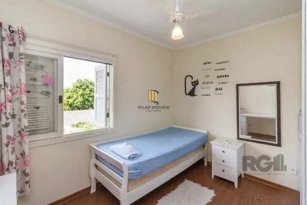 Vende-se belo sobrado com 3 quartos com suíte e 3 vagas cobertas - 182m² - Vila Ipiranga