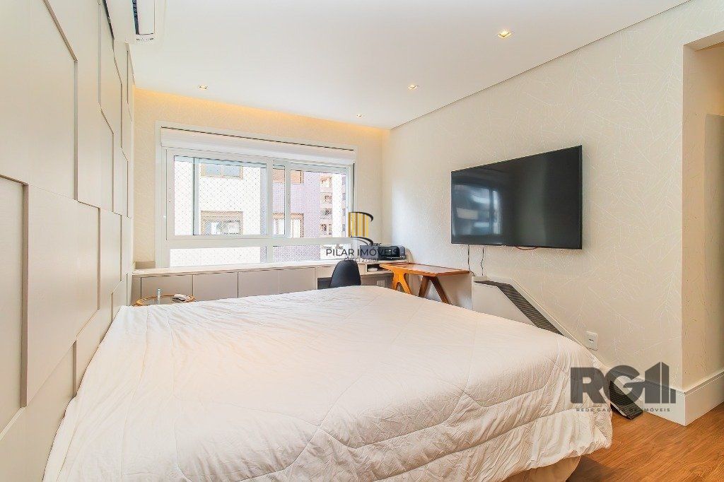 Belo Apartamento 3 quartos com suíte e 2 vagas -  136,24 m² - Petrópolis