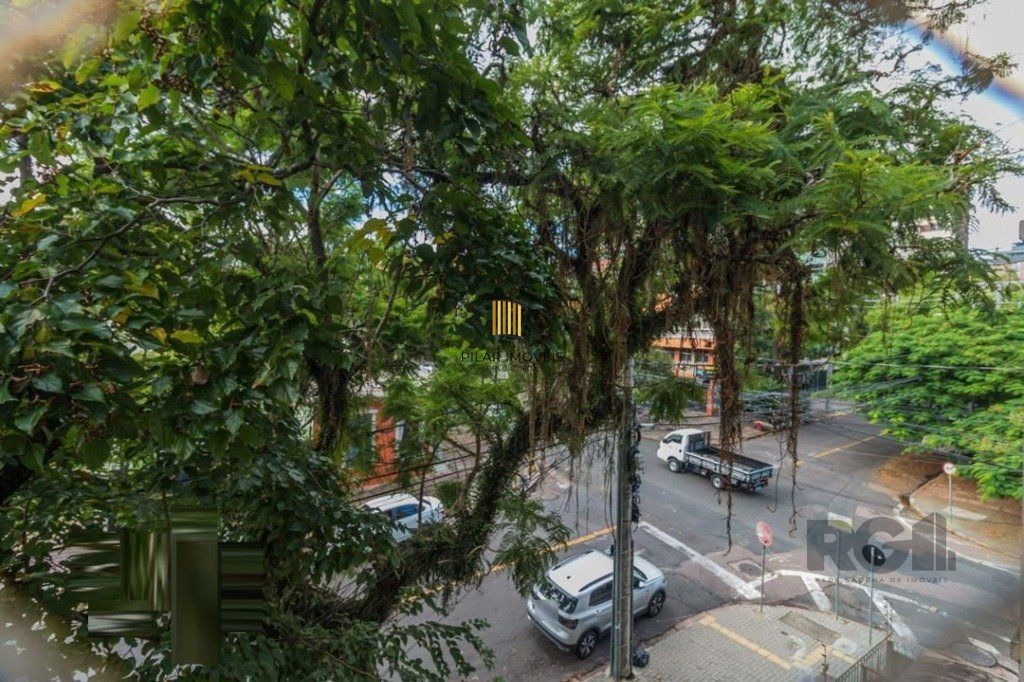 Ampla Cobertura de 181m² com 2 Quartos, Suíte e 2 Vagas no Bairro São João!