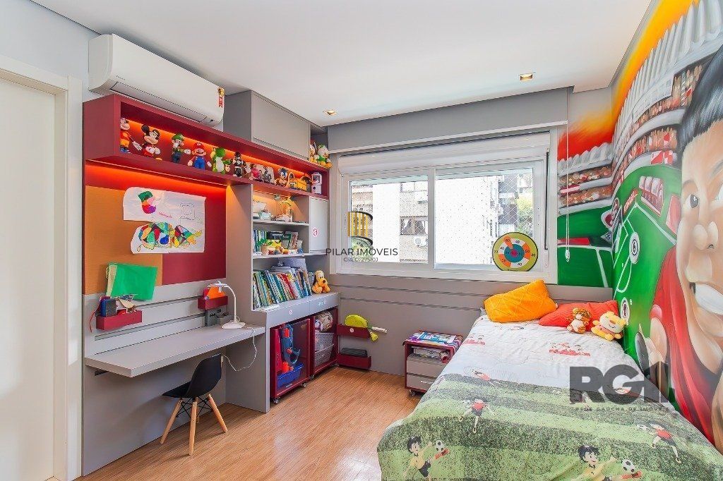 Belo Apartamento 3 quartos com suíte e 2 vagas -  136,24 m² - Petrópolis