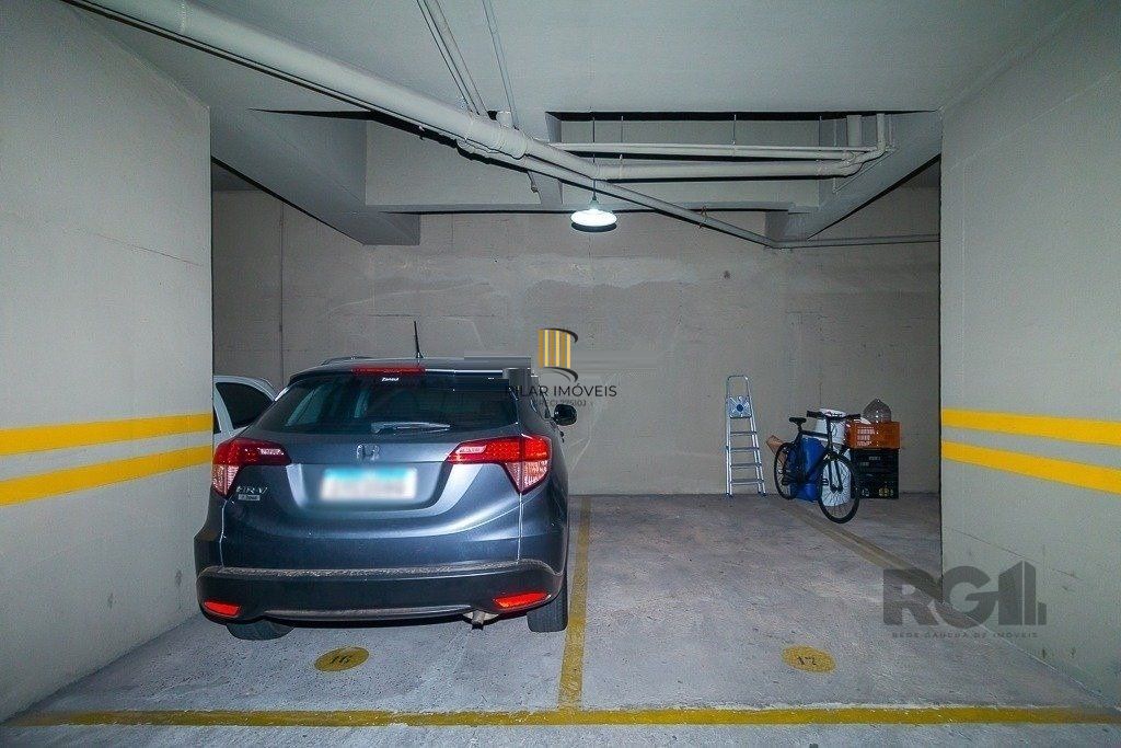 Apartamento 3 dormitórios, 1 suíte, 2 vagas de garagem no Bairro Bela Vista.