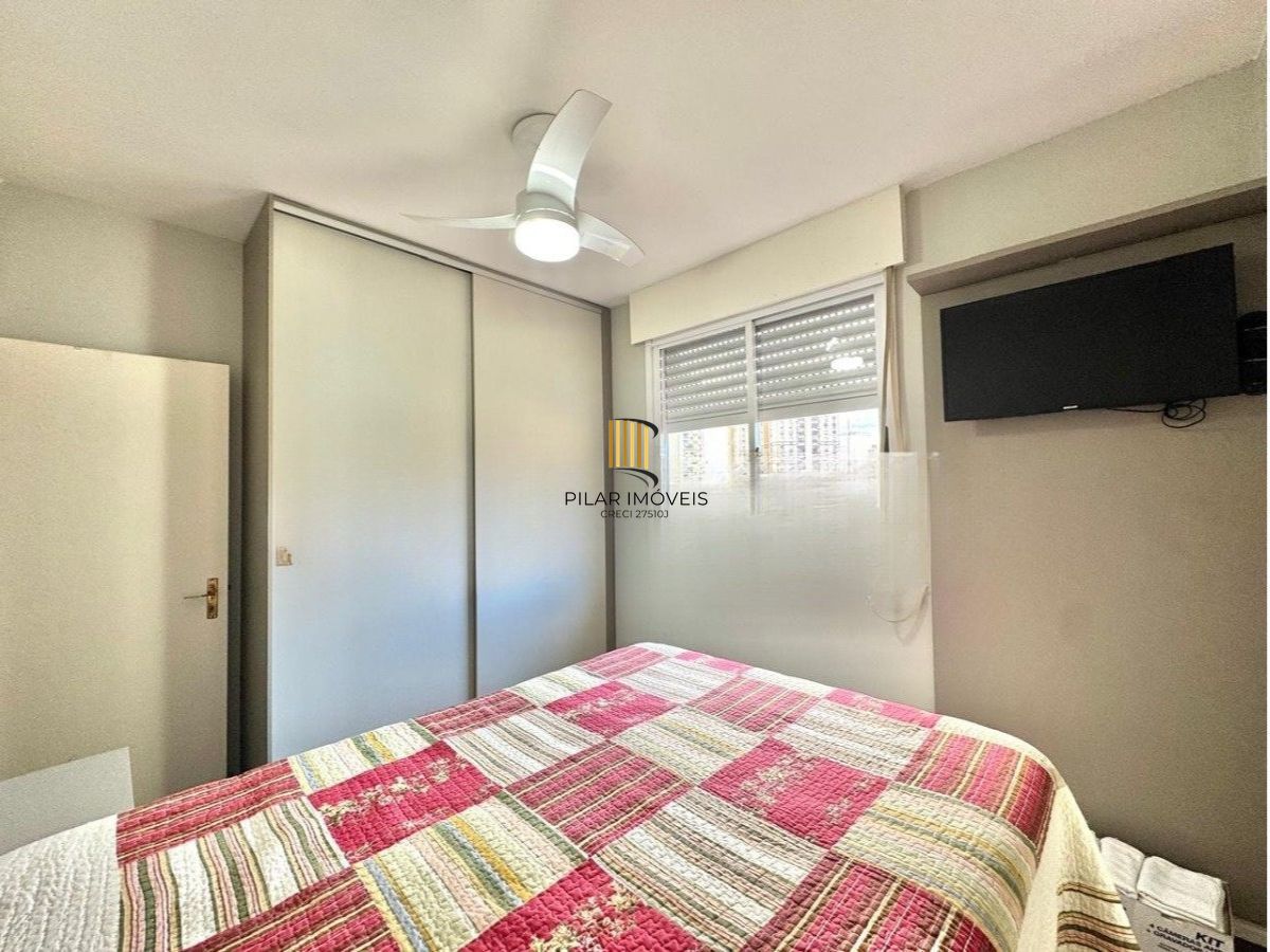 Vende-se apartamento com 2 quartos, 2 vagas – Passo da Areia