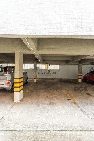Vende-se espaçoso apartamento 4 quartos, 2 suítes, 3 vagas, próximo ao Hospital Moinhos - 154m² - Floresta