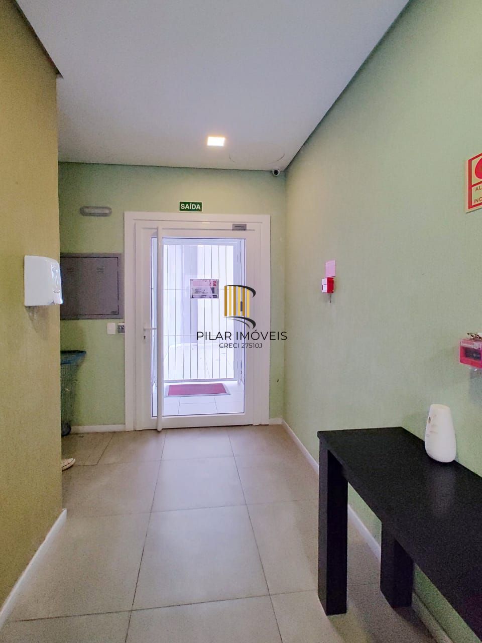 Vende-se apartamento de 1 quarto, 49m², churrasqueira e 1 vaga - Santo Antônio