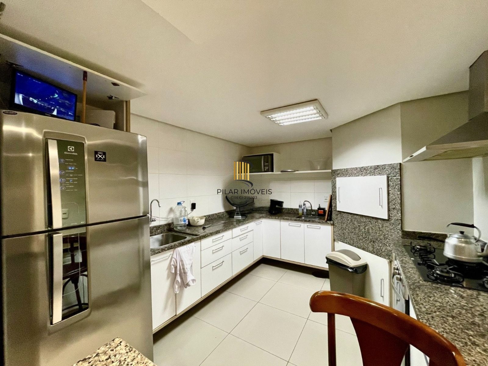 Vende-se apartamento com 2 quartos (1 suíte), 65m² e 2 vagas – Higienópolis