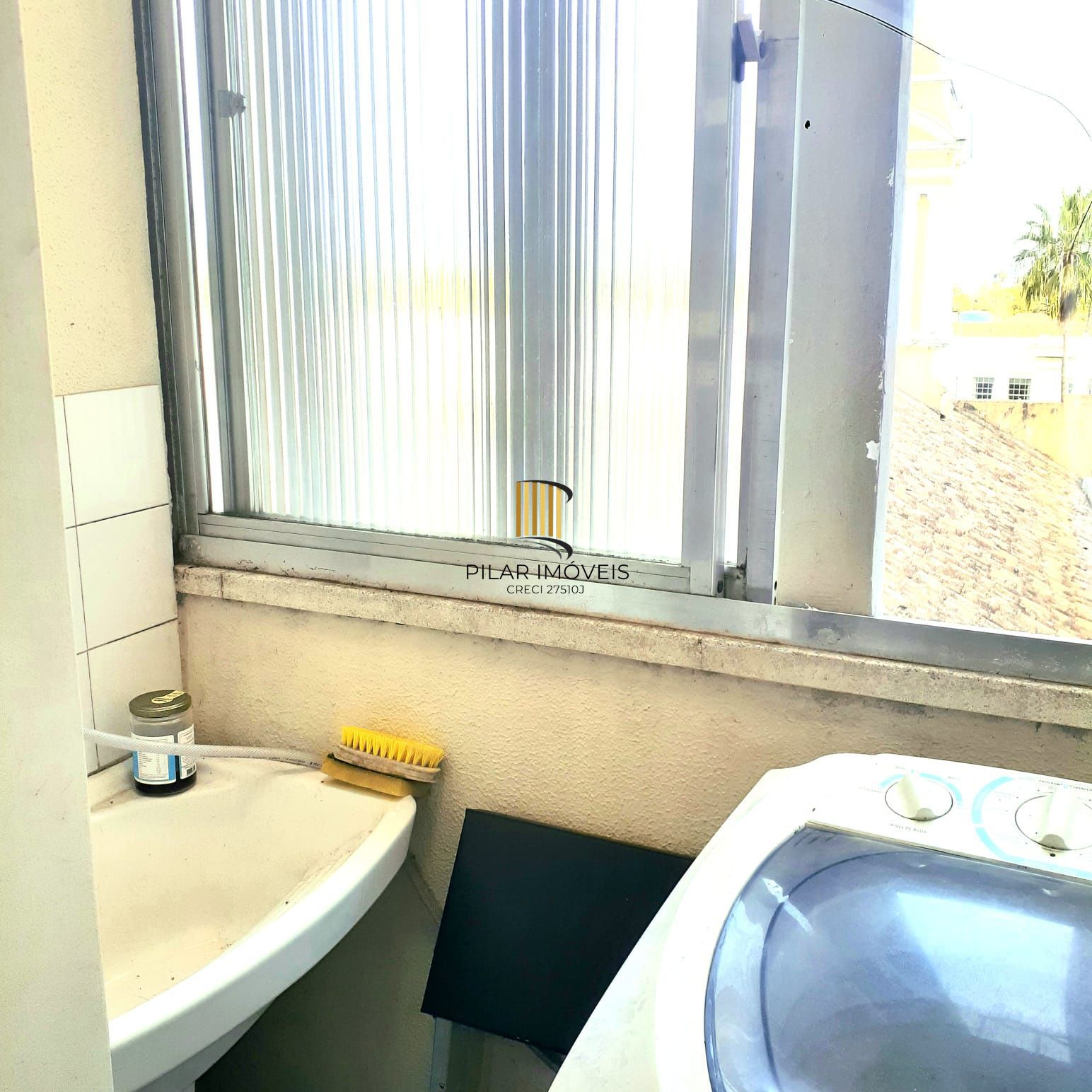 Vende-se apartamento com 1 quarto e 38m² - Bom Fim