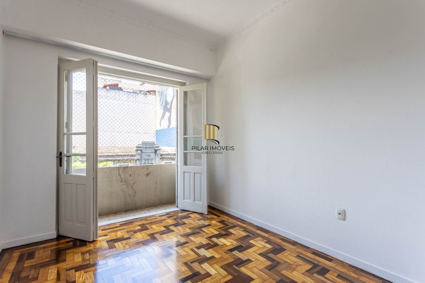 Vende-se apartamento com 2 quartos, 79 m² e sacada - Centro Histórico