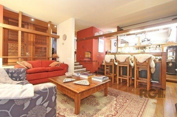Vende-se amplo apartamento 3 dorm c/ suíte, 2 vagas cobertas, dependência completa, living com sacada - 233m² - Moinhos de Vento