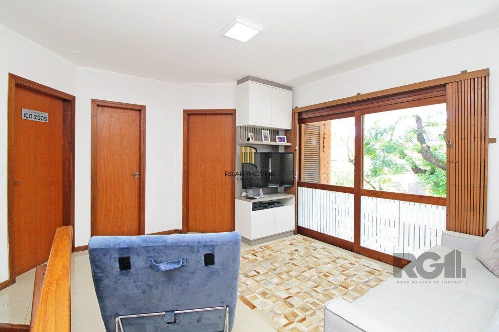 Vende-se casa duplex 3 dormitórios com 2 vagas próximo ao Clínicas - Santana