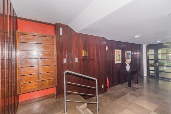 Apartamento reformado com 3 quartos, suíte e 2 vagas – 113 m² -  Mont Serrat