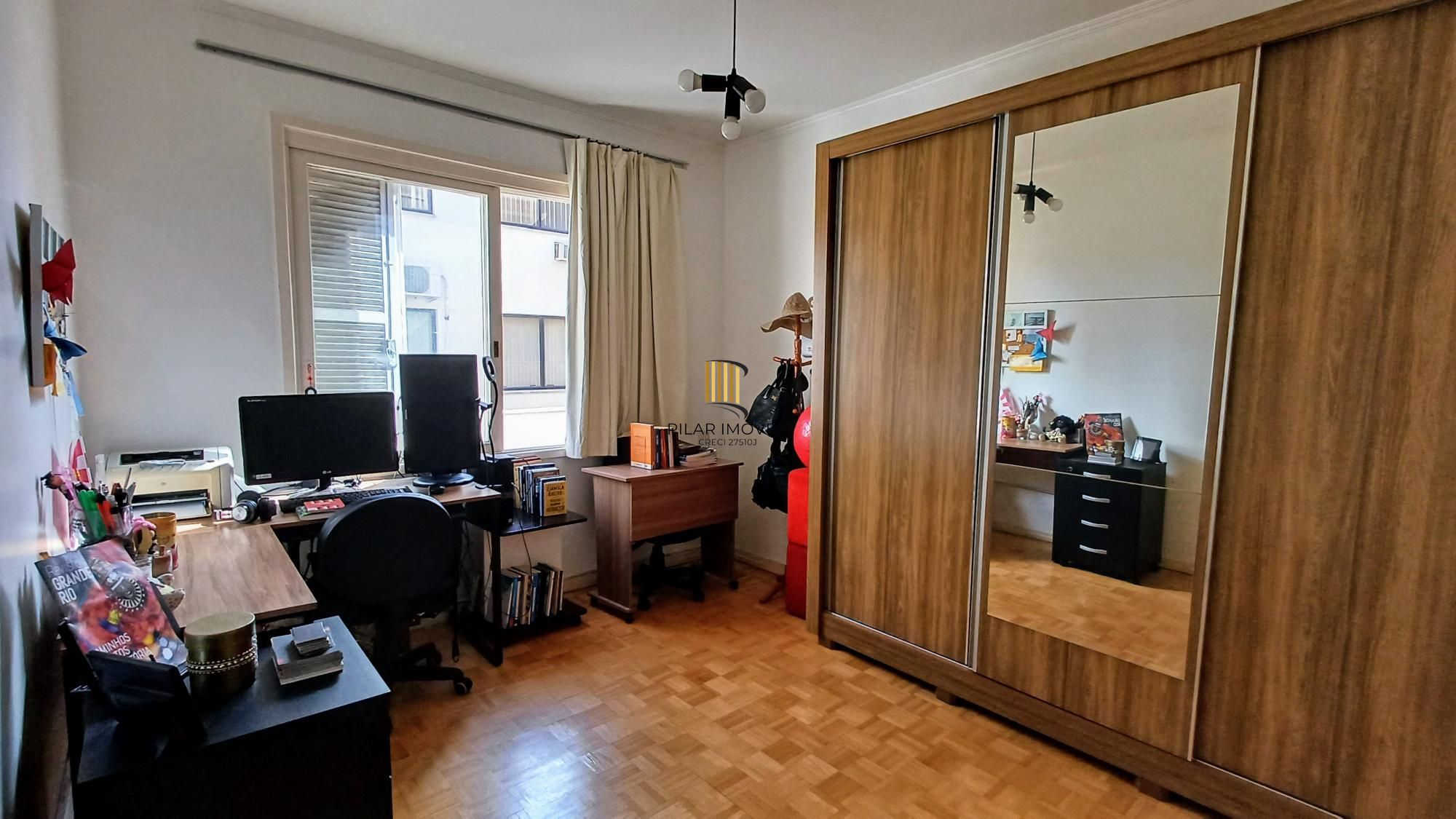 Vende-se apartamento com 2 quartos e 81 m² - Teresópolis