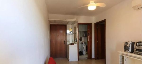 Vende-se apartamento com 1 quarto, 43 m² e 1 vaga – Menino Deus