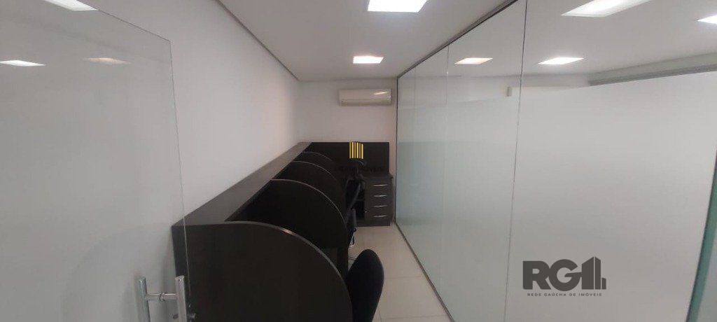 Loja com 113m² de área privativa no Bairro Três Figueiras