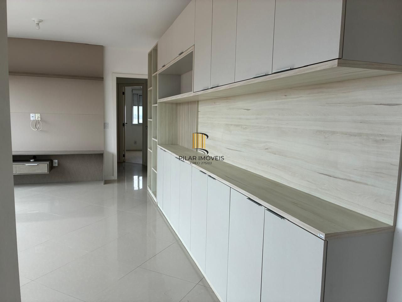 Vende-se amplo apartamento 3 quartos com suíte e 2 vagas no Menino Deus  - 158,4m²