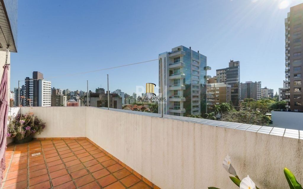 Vende-se cobertura - 171m², 2 dormitórios, sendo 1 suite, 2 vagas - Petrópolis