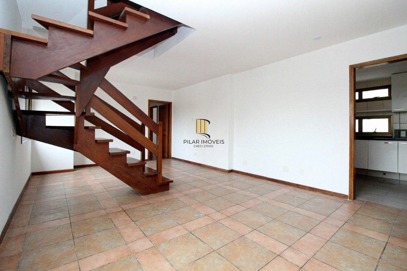 Vende-se cobertura com 3 dormitórios, piscina, 245m² e 2 vagas - Mont Serrat