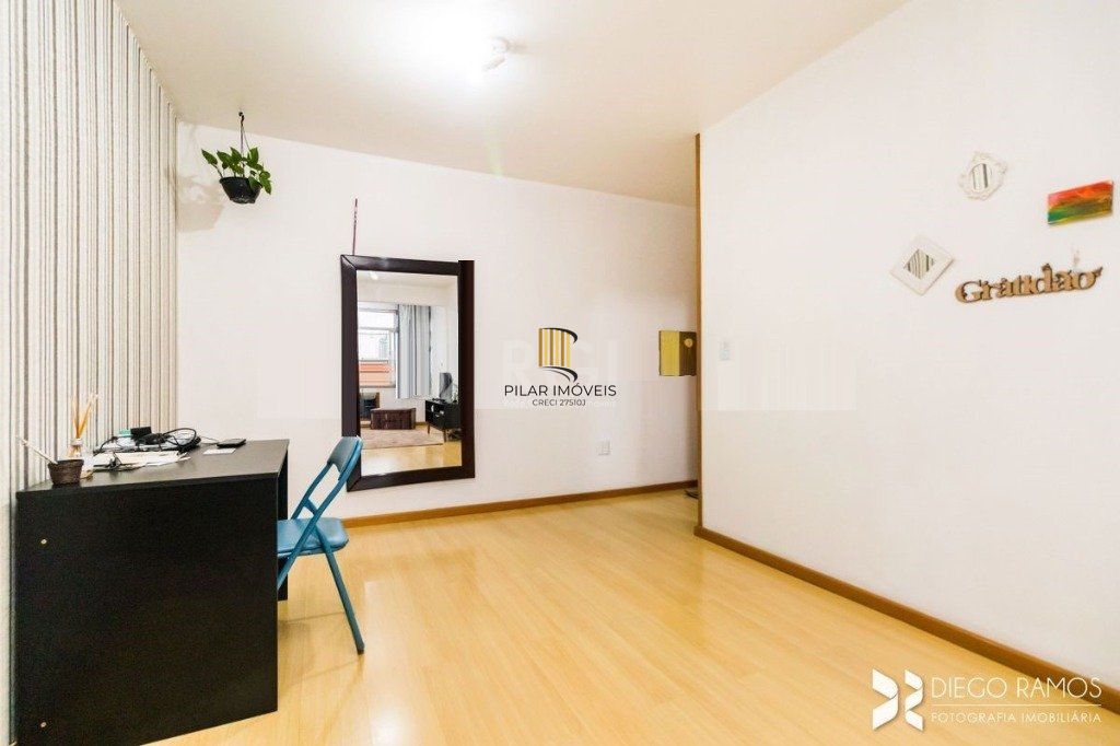 Apartamento para Venda - 79m², 2 dormitórios, 1 vaga - Partenon