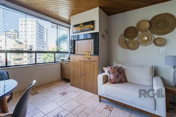 Vende-se luxuoso apartamento 3 quartos com suíte, 2 vagas, lareira, churrasqueira, próximo da encol - 133m² - Bela Vista