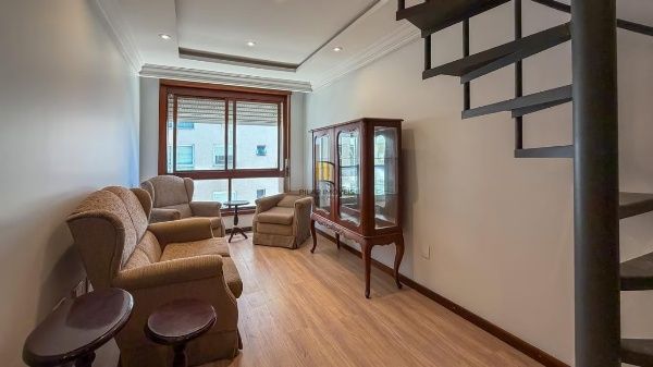 Vende-se cobertura com 2 quartos, 129m² e 1 vaga – Petrópolis