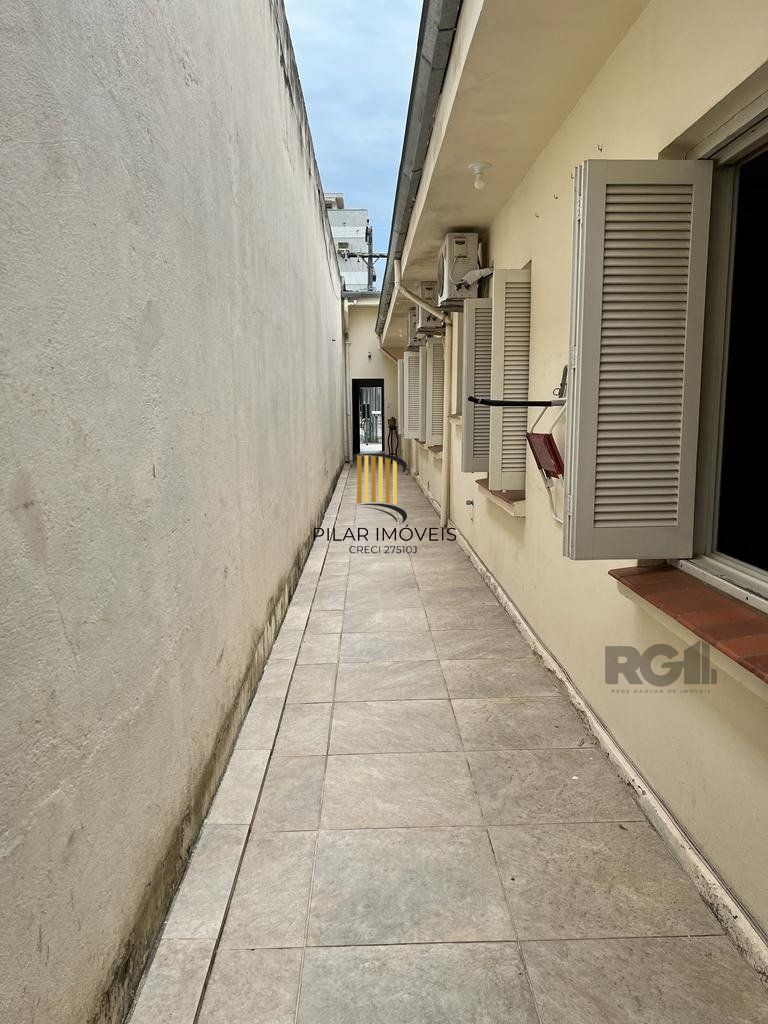 Casa 4 dormitórios no bairro Petrópolis