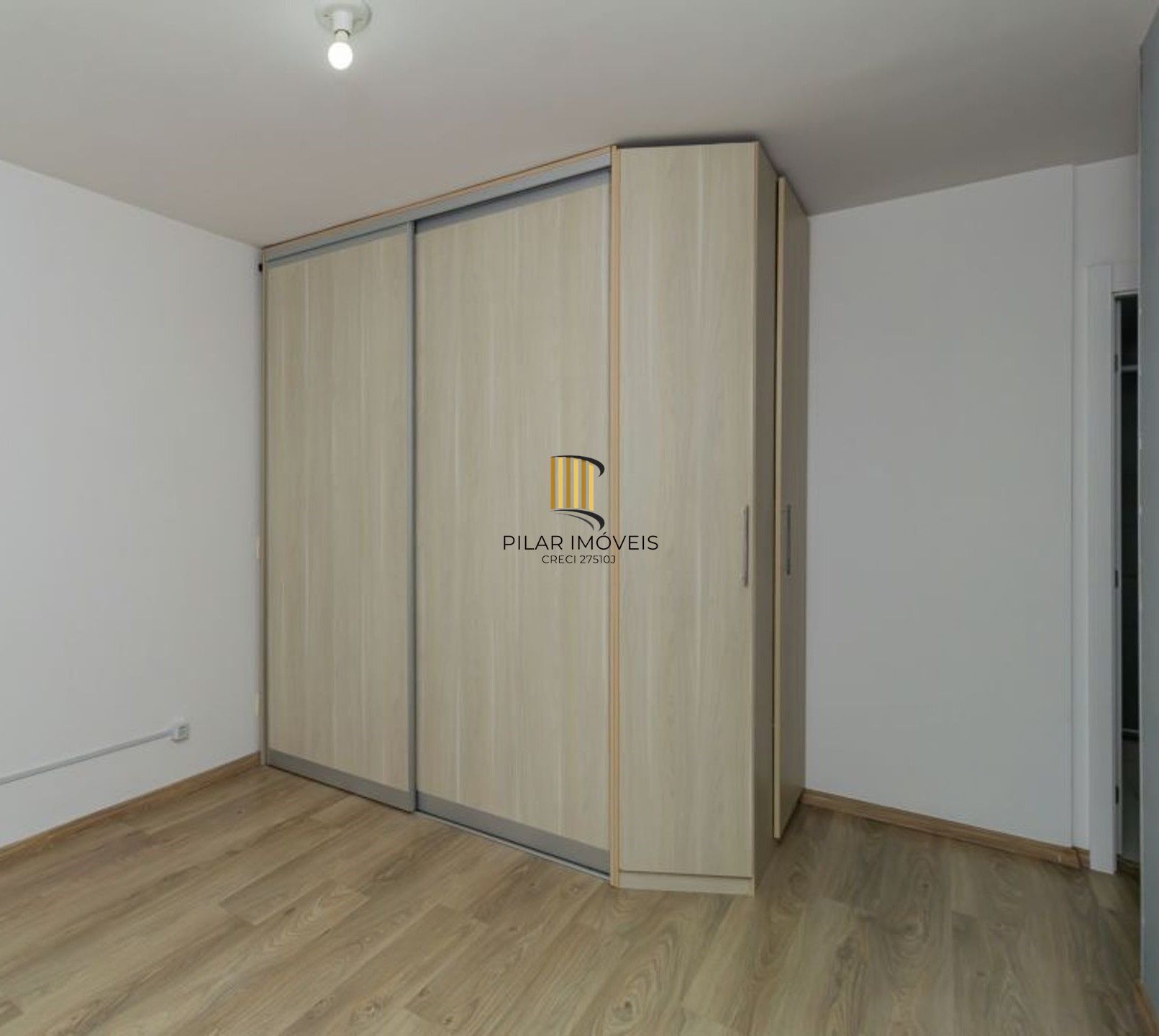 Vende-se apartamento com 2 quartos (1 suíte), 62m² e 1 vaga – Vila Ipiranga