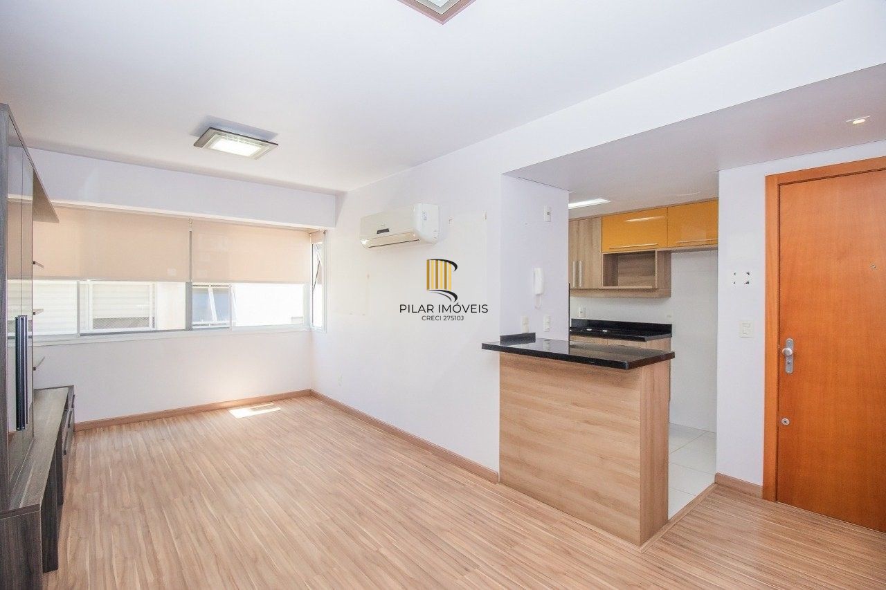 Apartamento com 70m², 2 dormitórios, 1 suíte, 1 vaga no bairro Higienópolis em Porto Alegre