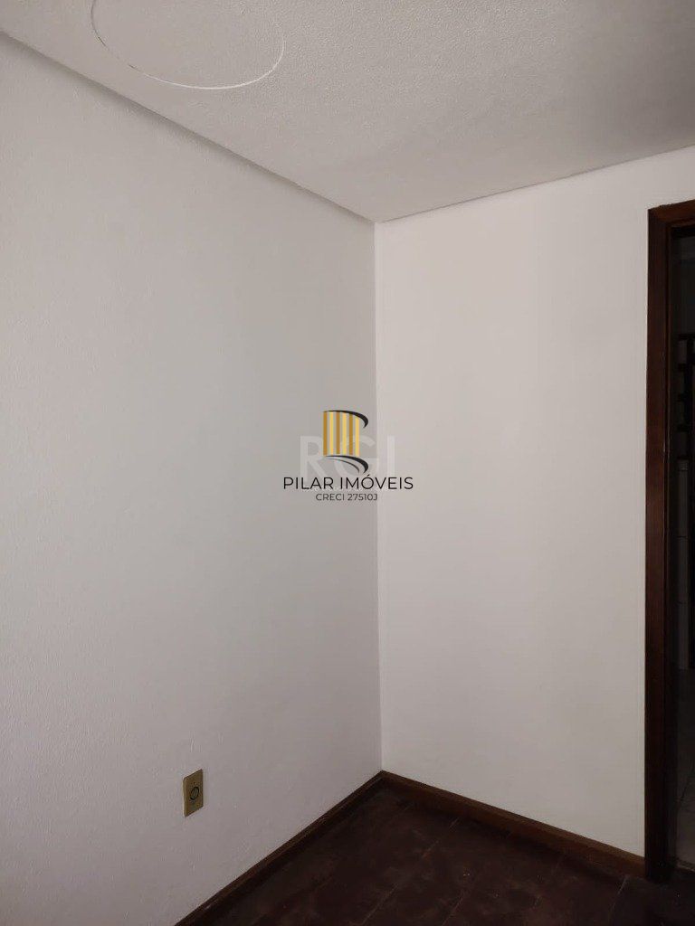 Casa para Venda - 98m², 2 dormitórios, 2 vagas - Alto Petrópolis