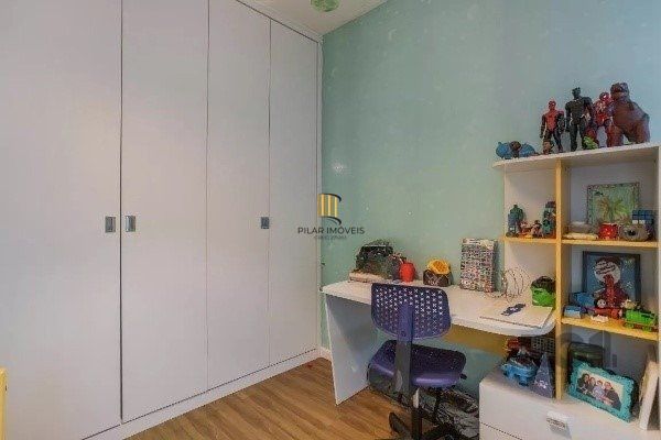 Bela cobertura com 3 quartos, incluindo 1 suíte, 2 vagas de garagem em localização privilegiada - 150m² - Auxiliadora