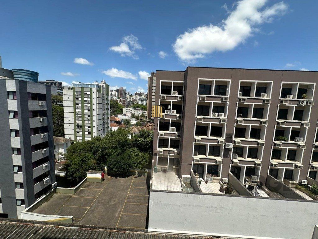 Vende-se apartamento 3 quartos com suíte, dependencia completa e hidro próximo ao Parcão - 133m² - Moinhos de Vento