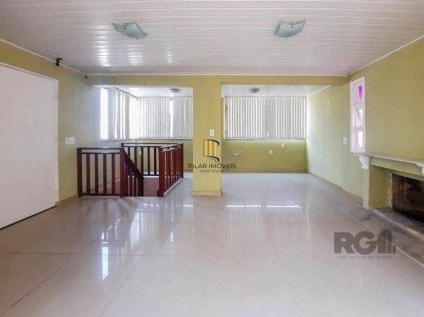 Vende-se ampla cobertura 2 quartos com suíte e vaga coberta e escriturada - 134m² -  Rio Branco