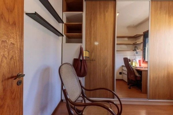 Vende-se apartamento com dois quartos(1 suíte), 73M² e 1 vaga - Rio Branco